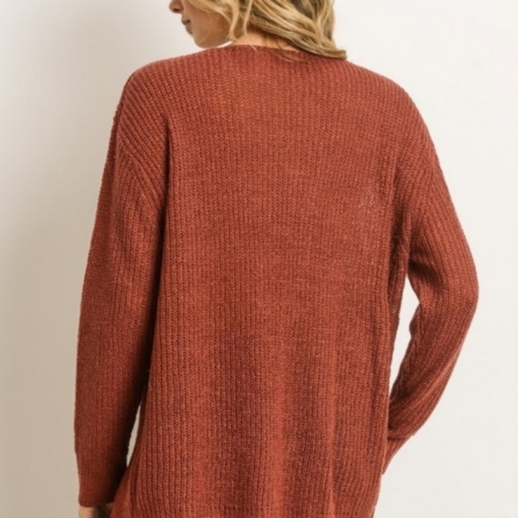 GILLI Burnt Orange Rust Hi Lo V Neck Sweater NWT - Picture 4 of 7